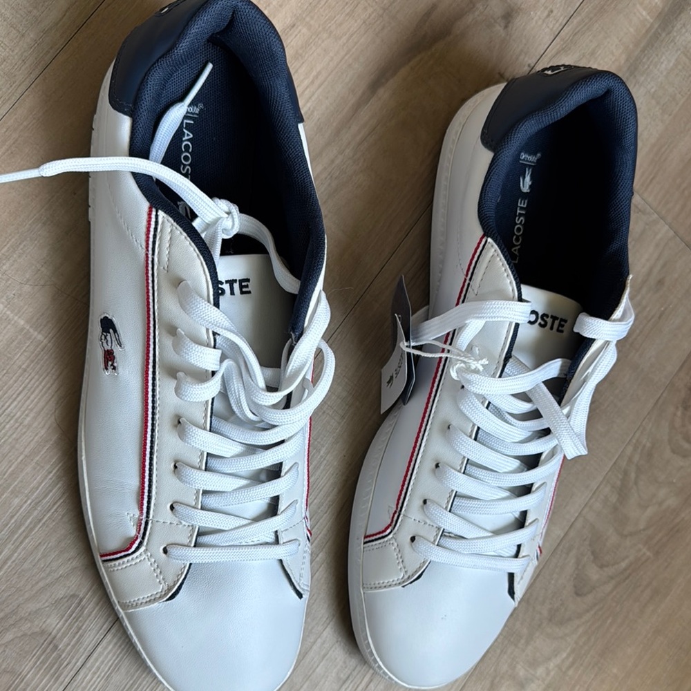 Lacoste Men's White and Navy Sneakers